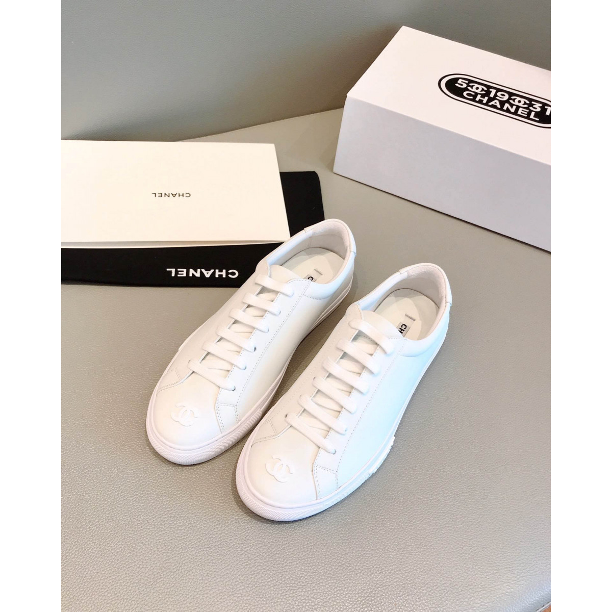 Chanel 2020ss Vintage Sneakers Embroidered White Logo