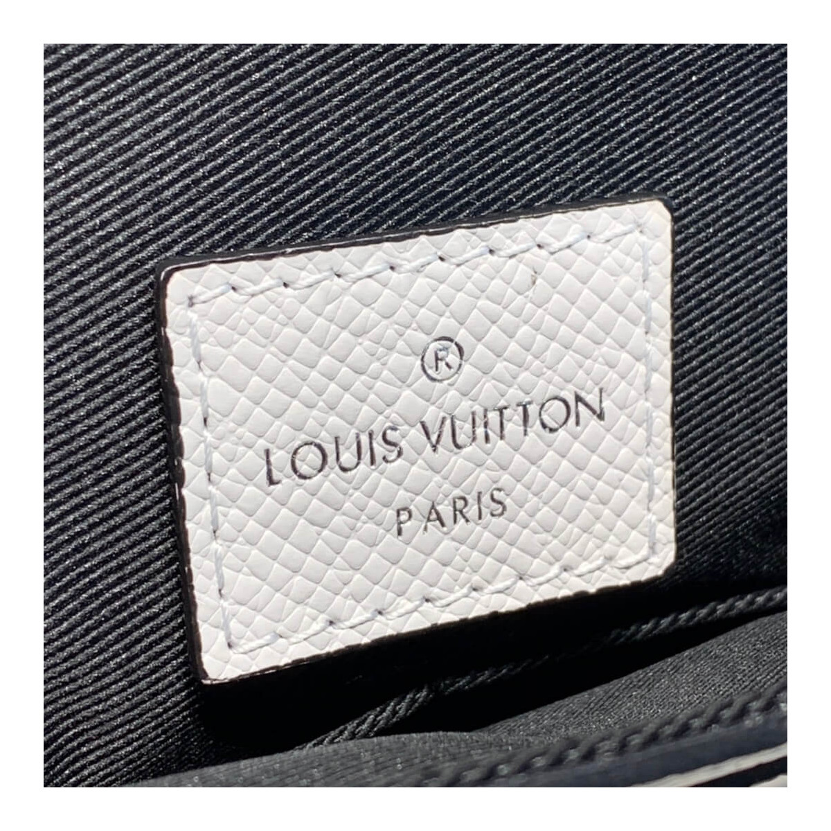 Louis Vuitton Outdoor Flap Messenger M30413