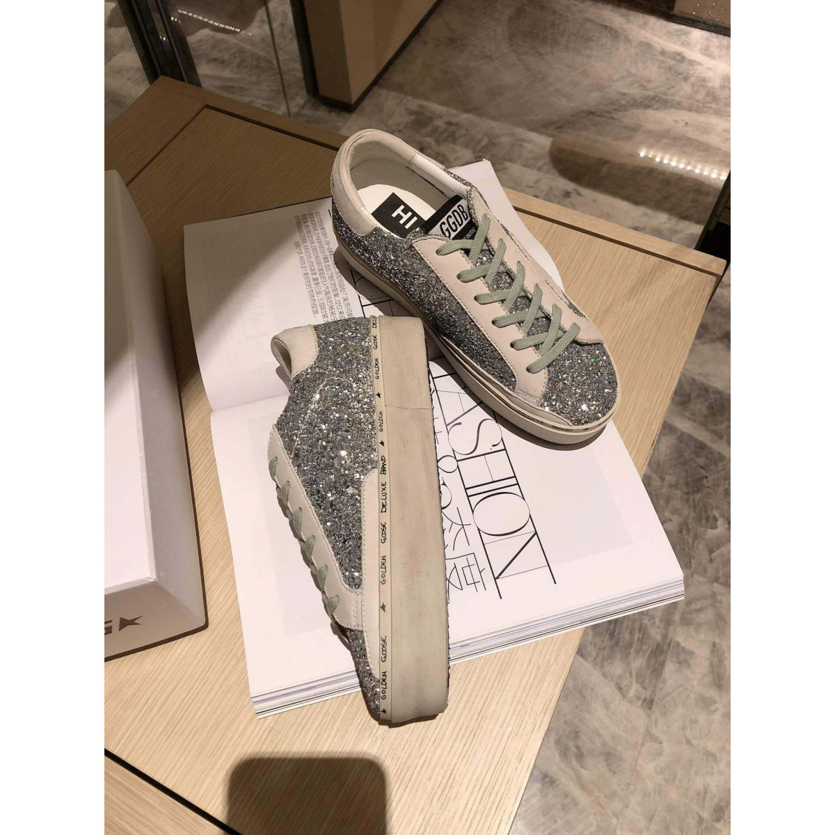 Golden Goose Hi Star Sneakers G36945-4