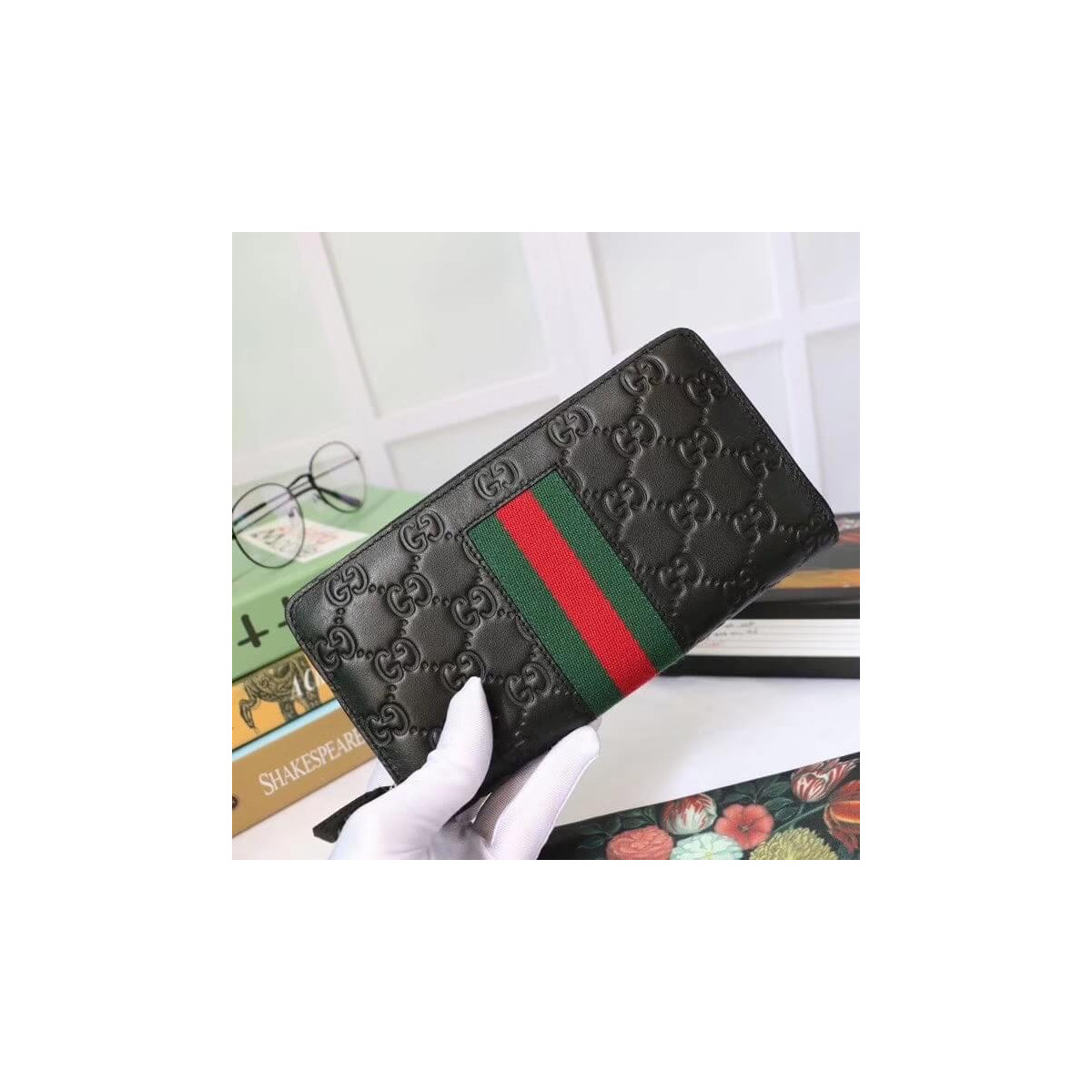 Gucci Signature Web GG Supreme Zip Around Wallet 408831