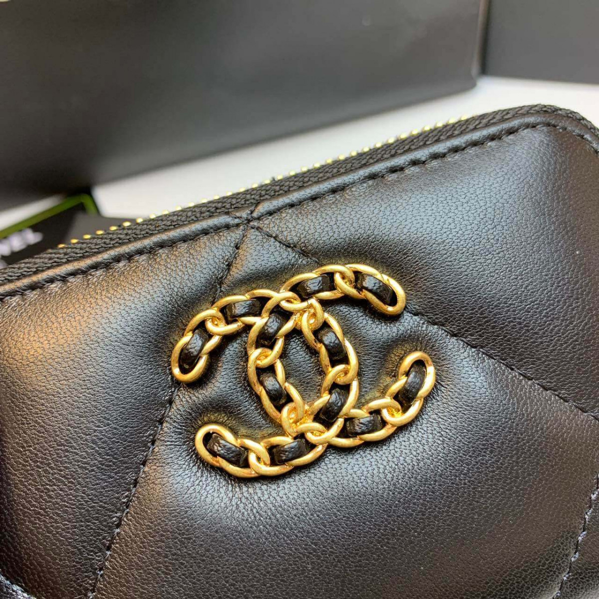 Chanel 19 Zipped Coin Purse AP0949