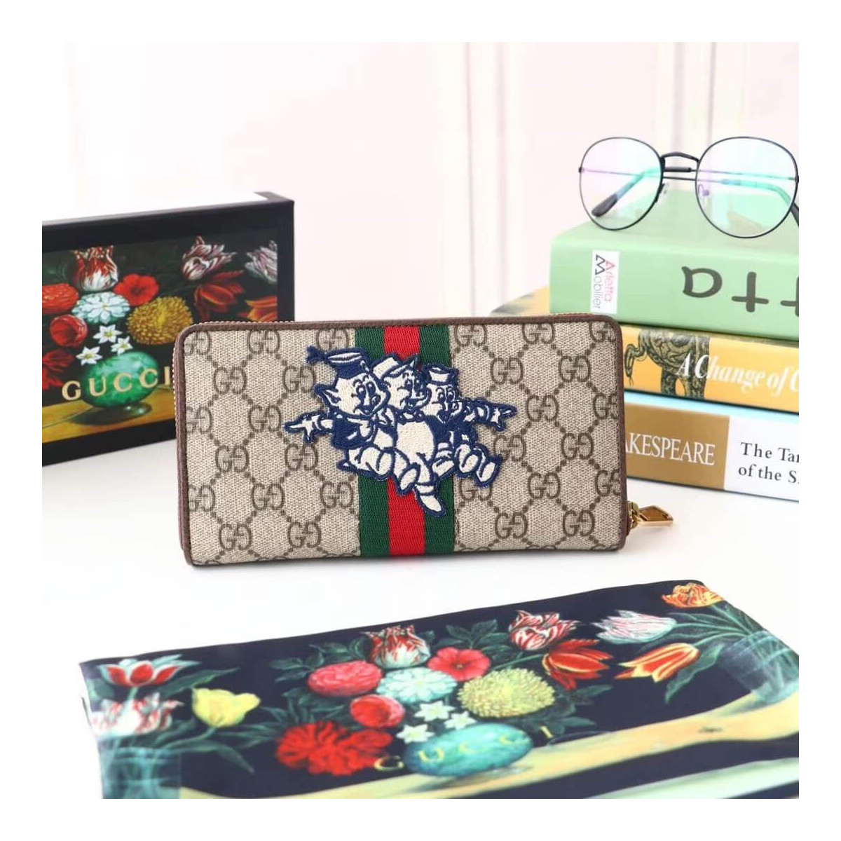 Gucci Zip Around Wallet With Three Little Pigs 557696