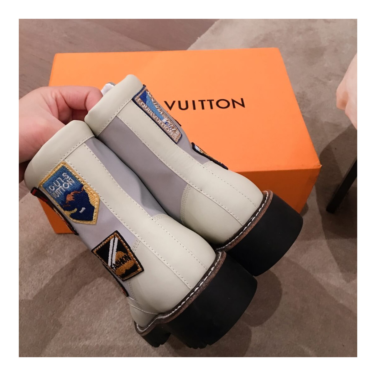 Louis Vuitton Laureate Platform Desert Boot 1A5XXZ