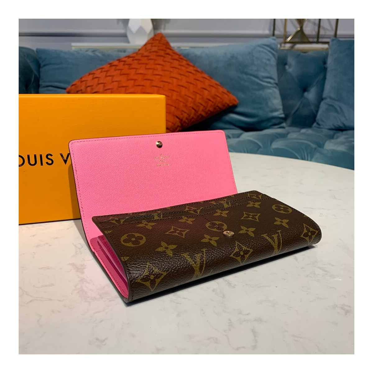 Louis Vuitton Shanghai Sarah Wallet M68491