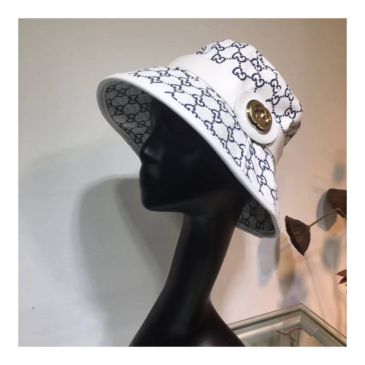 Gucci GG Canvas Bucket Hat With Double G 576587