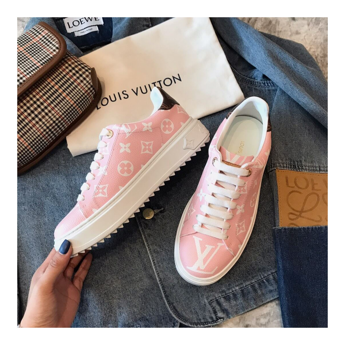 Louis Vuitton Stellar Sneaker 1A5U0X Pink