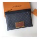 Louis Vuitton Pochette Discovery GM M69256