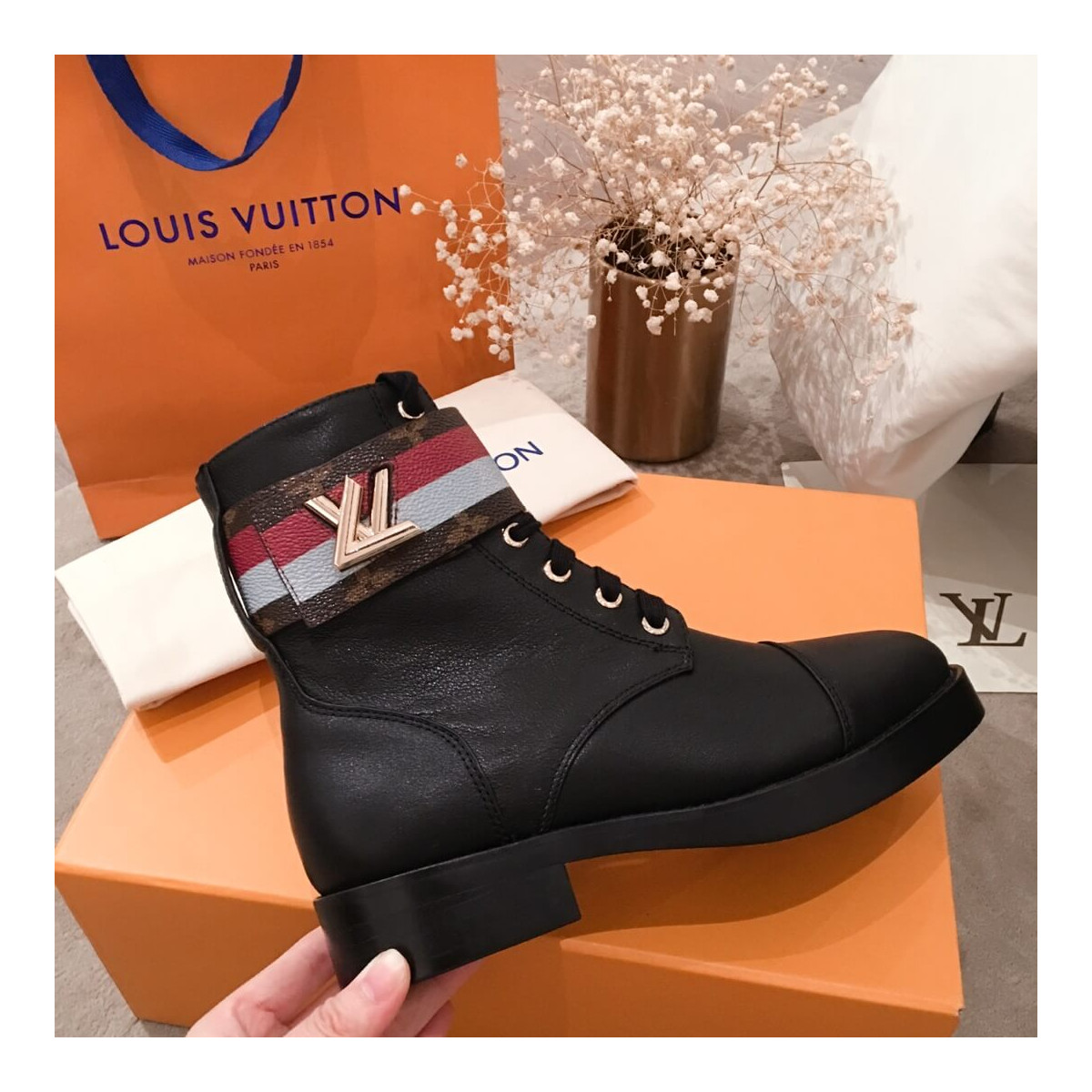 Louis Vuitton Wonderland Flat Ranger Boot 1A2Q4N