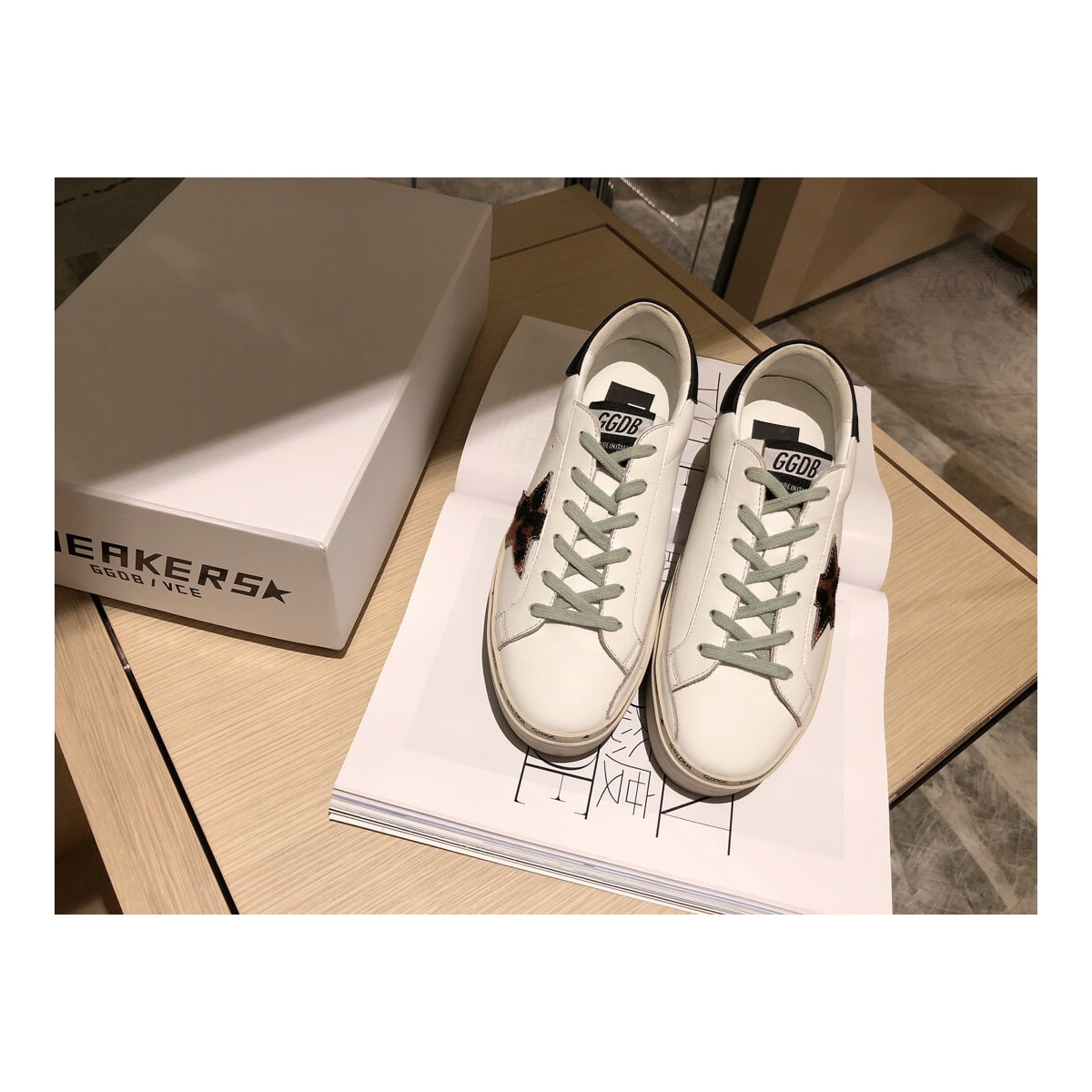 Golden Goose Hi Star Sneakers G36945-3