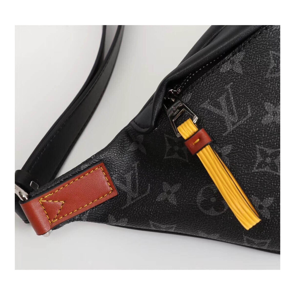 Louis Vuitton Monogram Eclipse Discovery Bumbag M45220