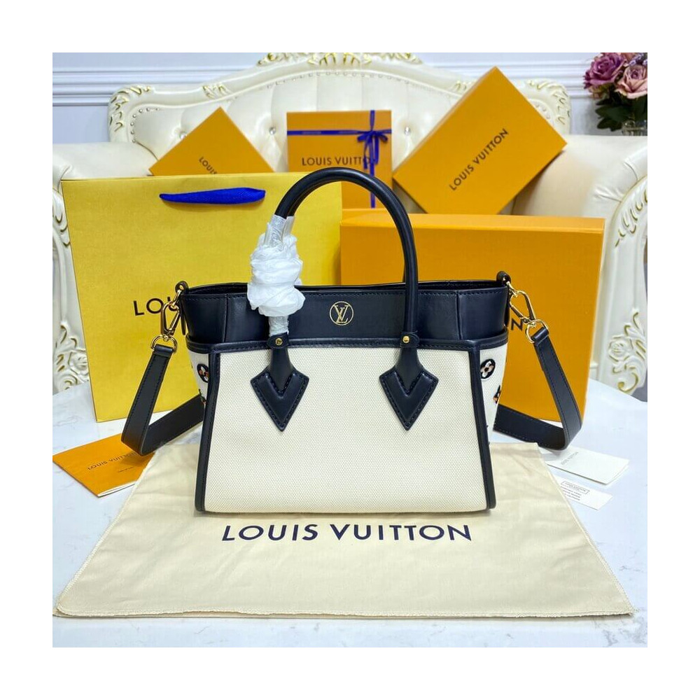 Louis Vuitton On My Side PM M59905