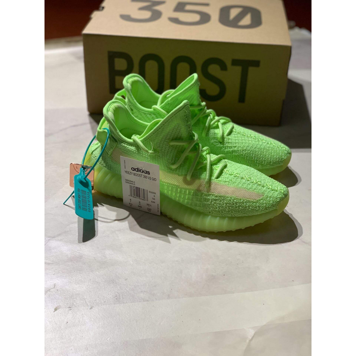 Adidas Yeezy Boost 350 V2 Glow AH2211