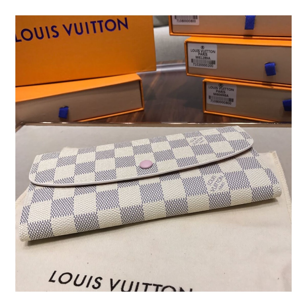 Louis Vuitton Damier Azur Canvas Emilie Wallet N41625