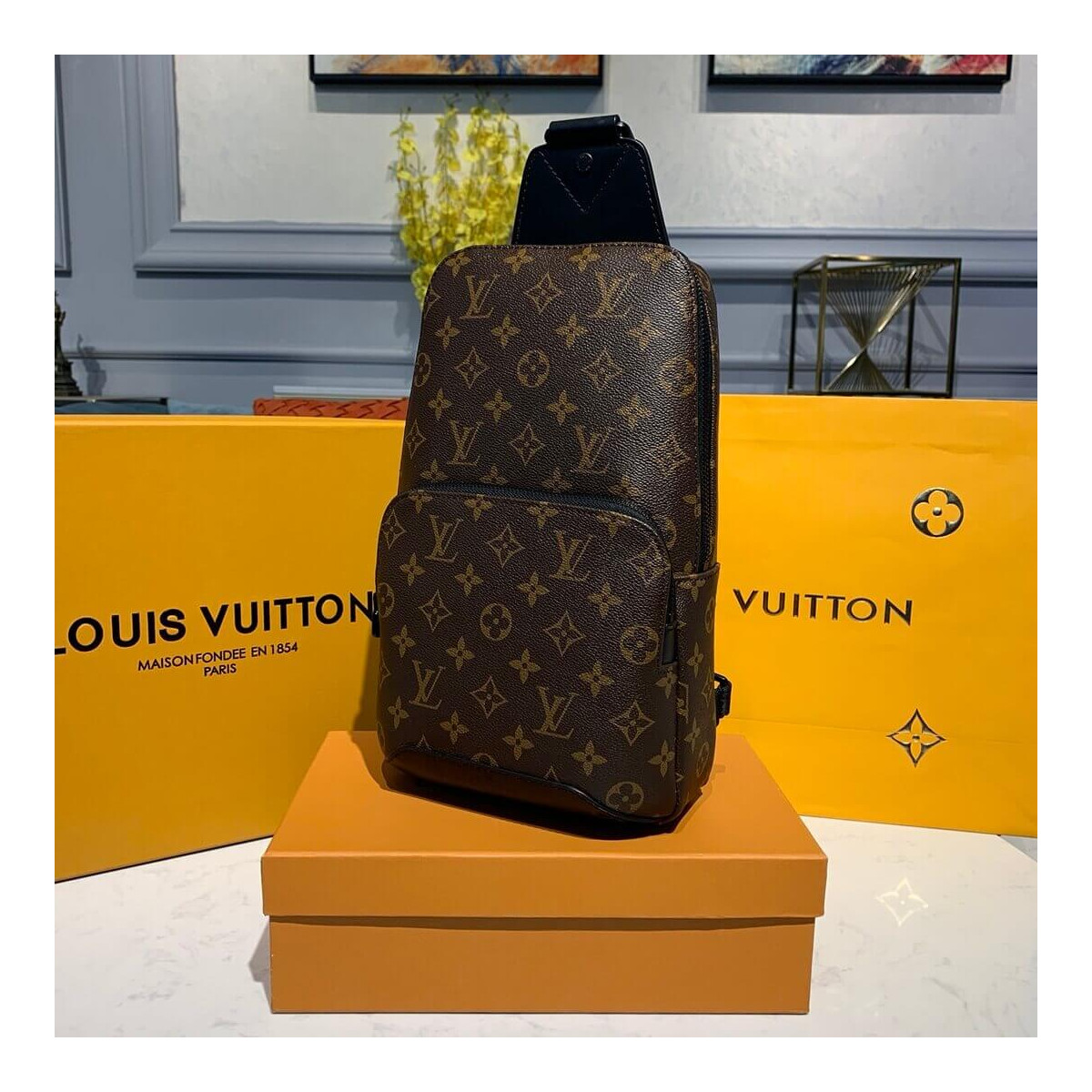 Louis Vuitton Monogram  Avenue Sling Bag M41718