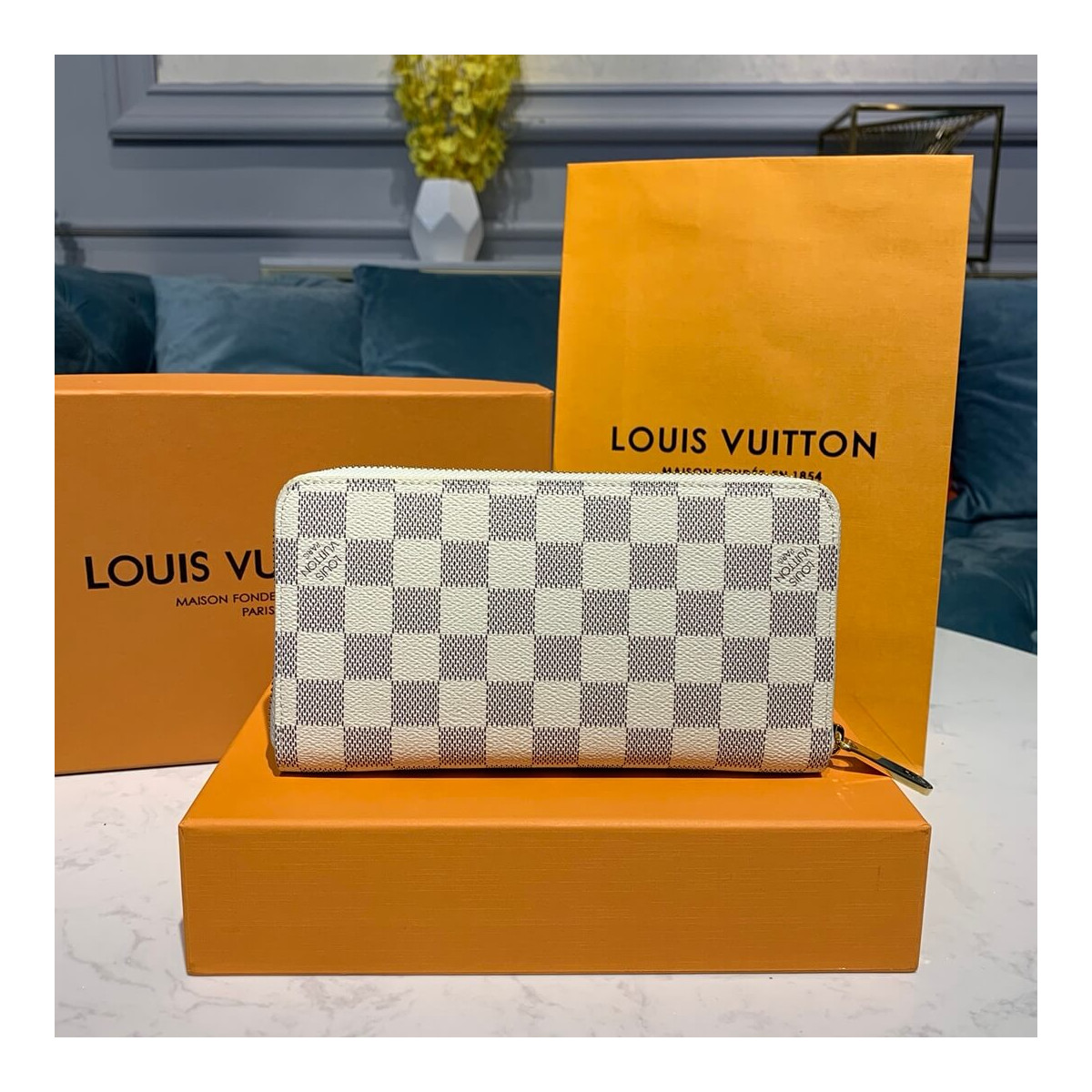 Louis Vuitton Damier Azur Canvas Zippy Wallet N41660