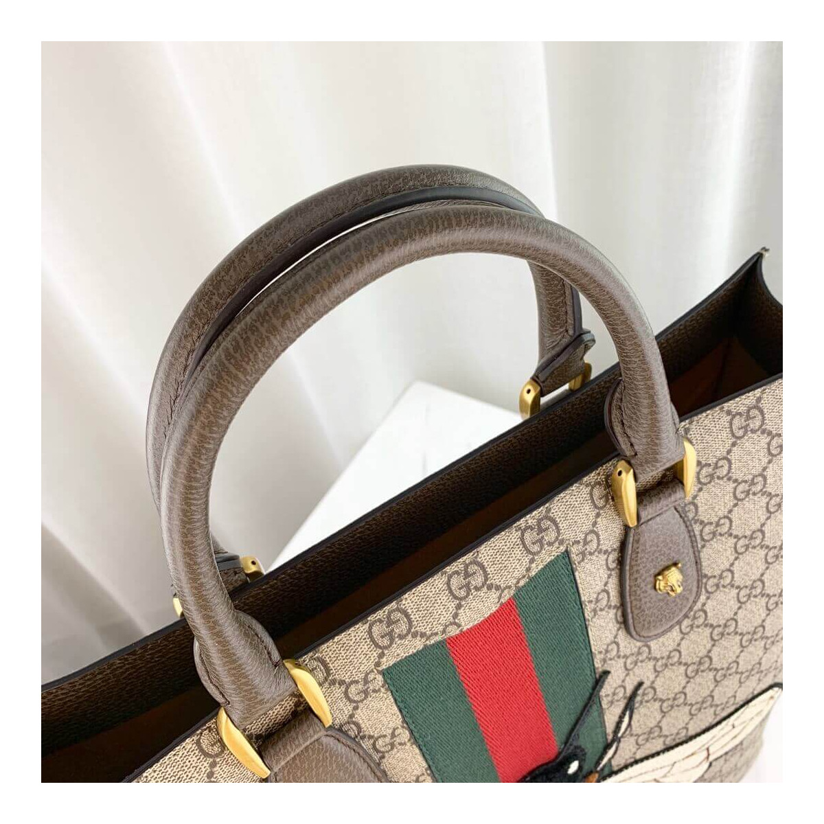 Gucci Embroidered Bee Shopping Bag 437549