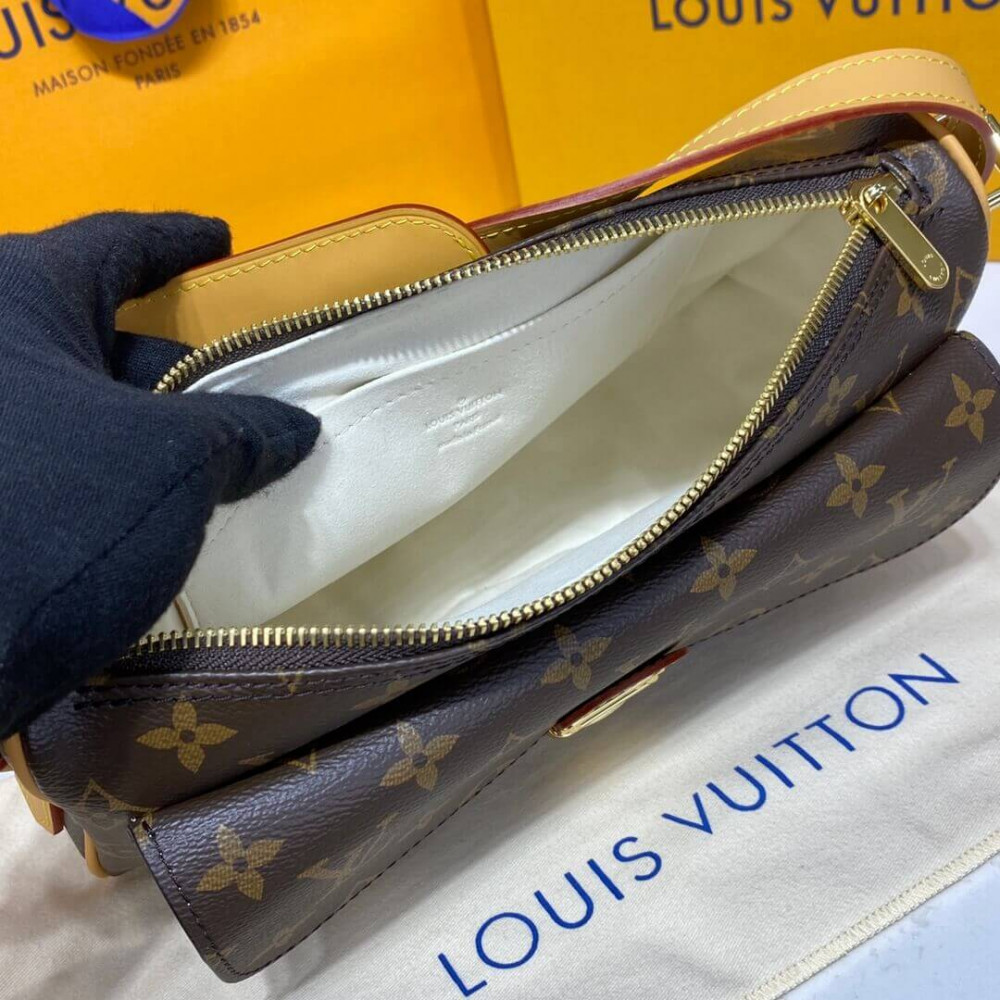 Louis Vuitton Monogram Ravello GM M60006