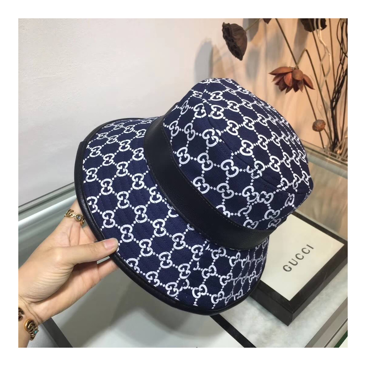 Gucci GG Canvas Bucket Hat With Double G 576587