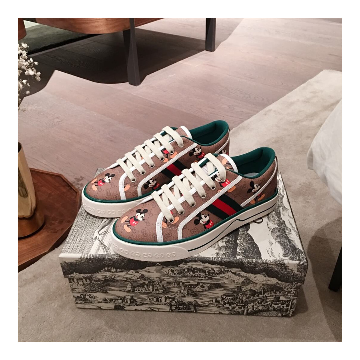 Gucci  Disney x Gucci Tennis 1977 Sneaker with Web 606110