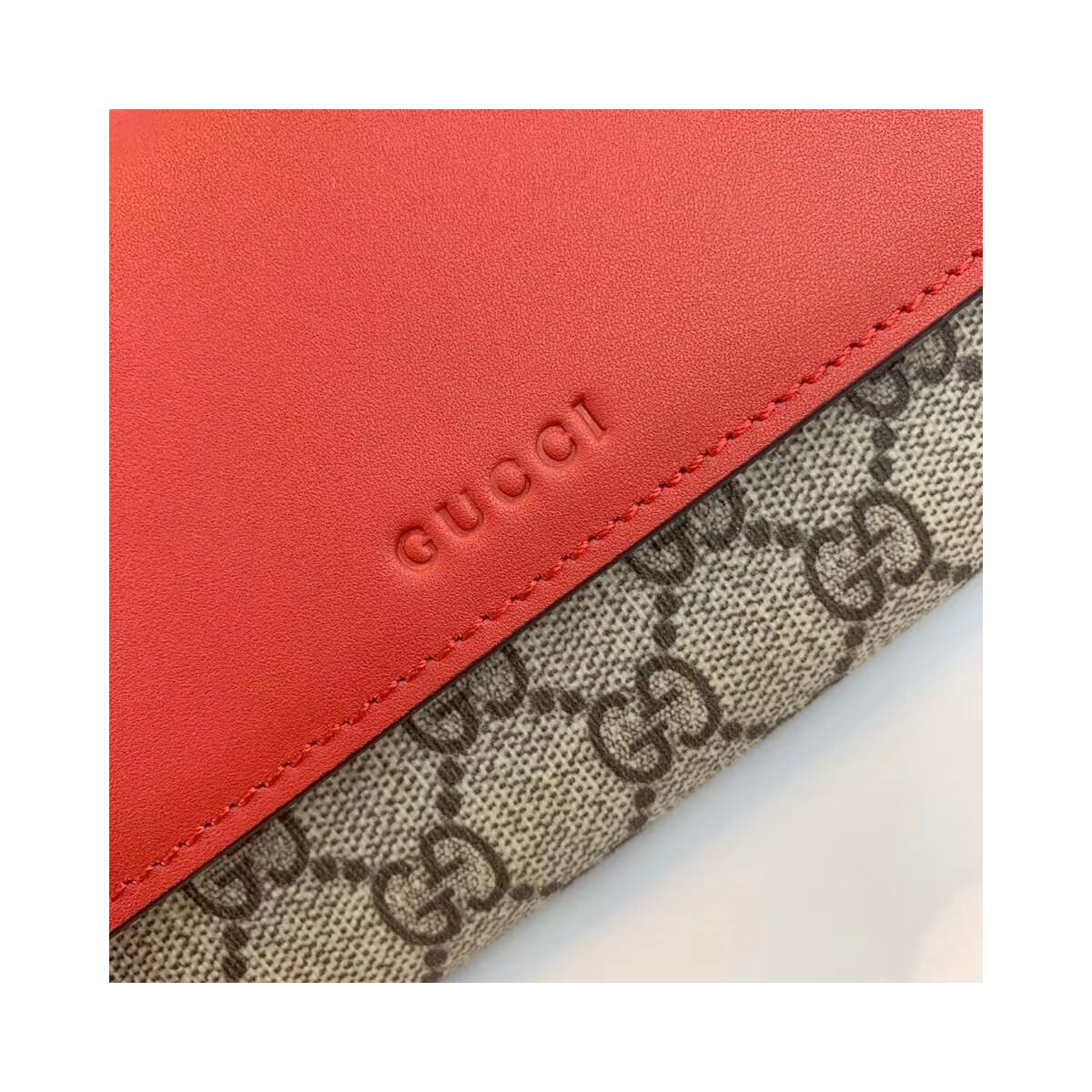 Gucci GG Supreme Continental Wallet 410100