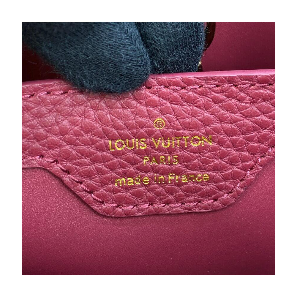 Louis Vuitton Capucines BB M59061 Eggshell/Lie de Vin Red