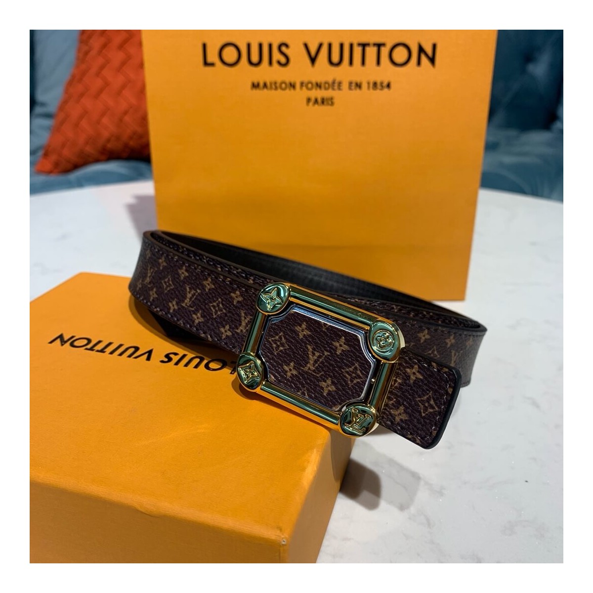 Louis Vuitton 25mm LV Malletier Belt M9943V