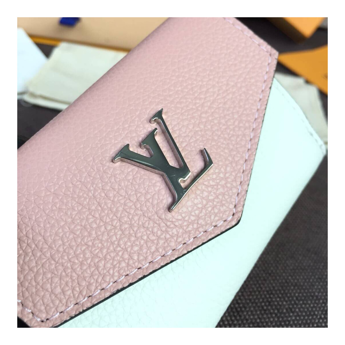 Louis Vuitton Lockmini Wallet M63978