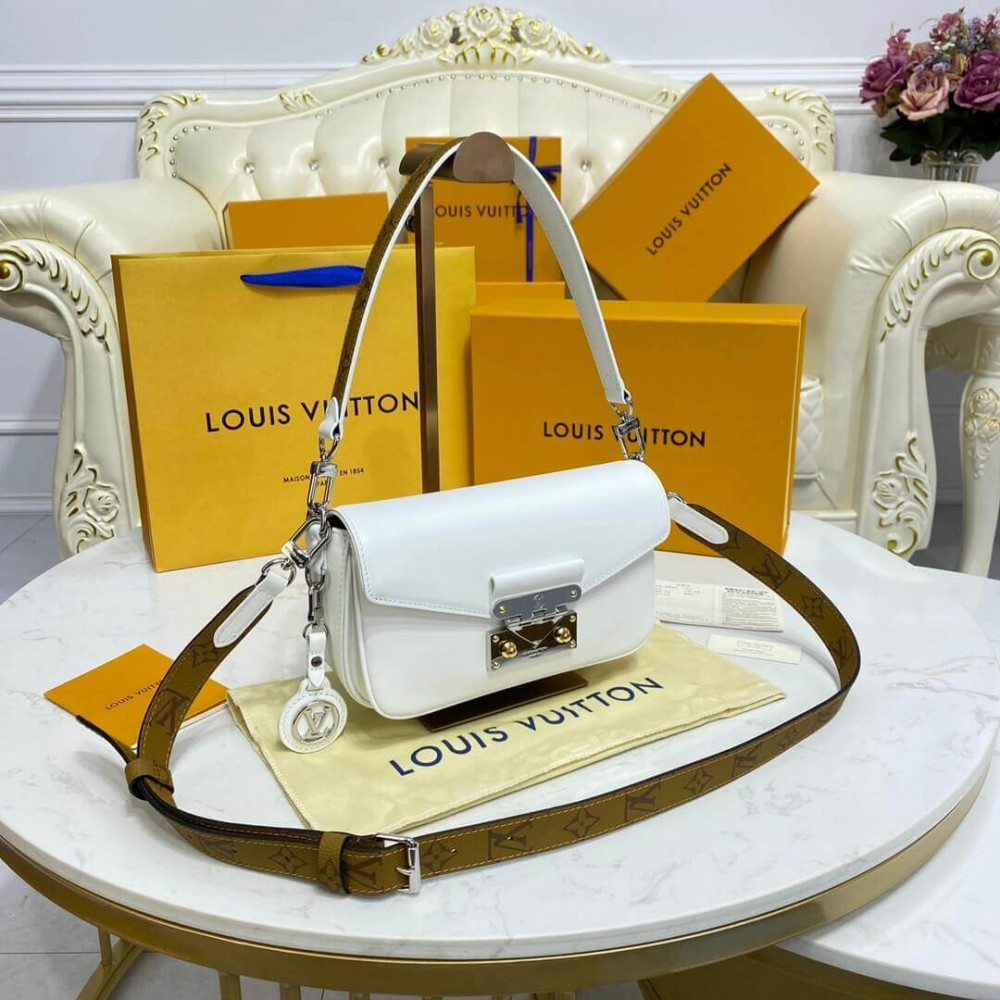 Louis Vuitton Swing Bag M20395 White