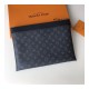 Louis Vuitton Pochette Discovery GM M69256