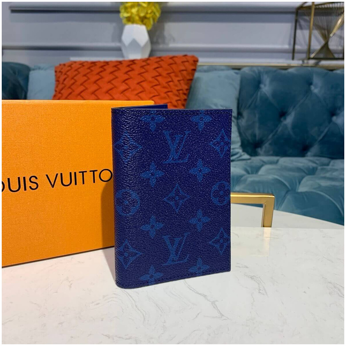 Louis Vuitton Passport Cover M60189