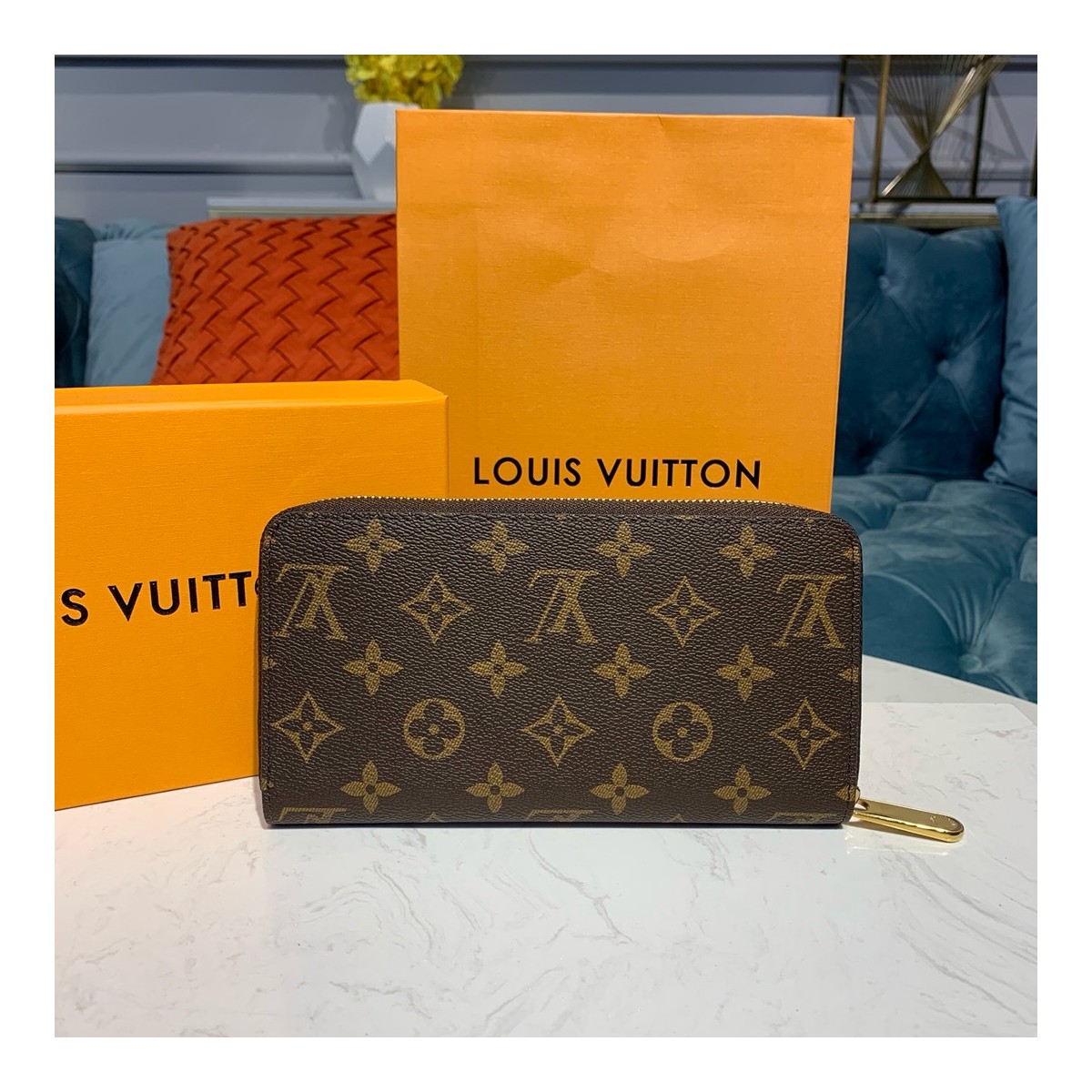 Louis Vuitton Paris Zippy Wallet M68487