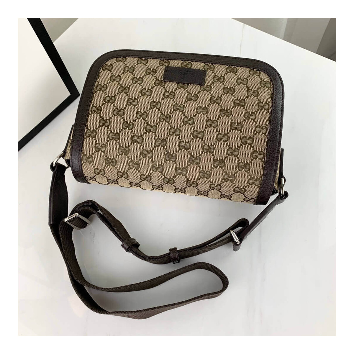 Gucci GG Canvas Medium Messenger 449172