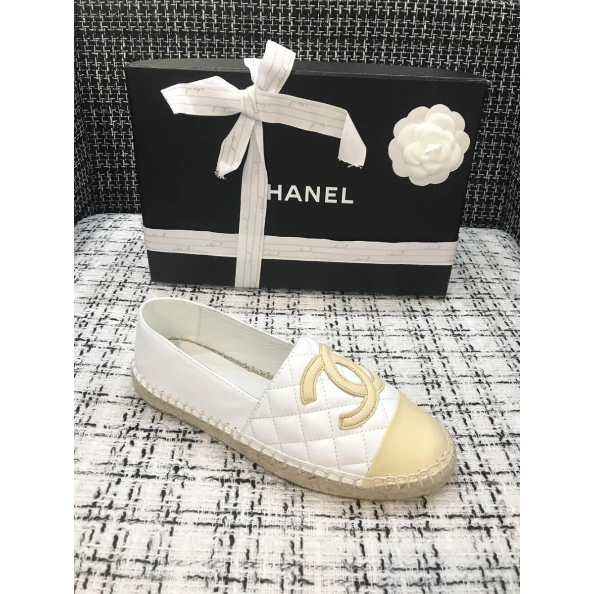 Chanel CC Quilted Espadrilles G29762 White/Beige