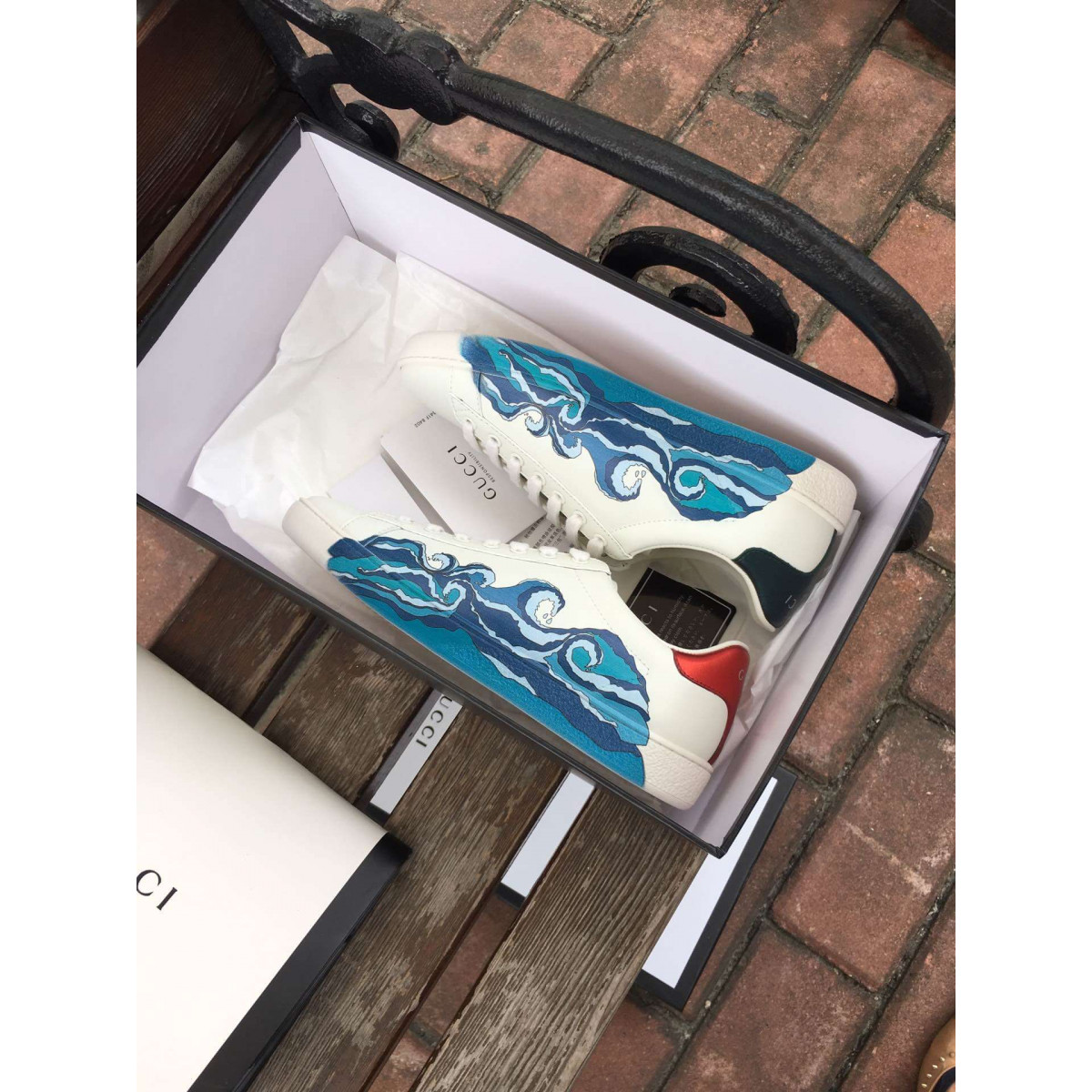 Gucci Ace Sneaker with Wave 577147