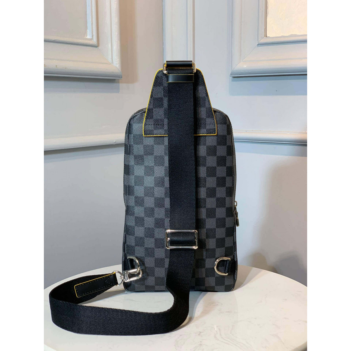 Louis Vuitton Damier Graphite Avenue Sling Bag N40273