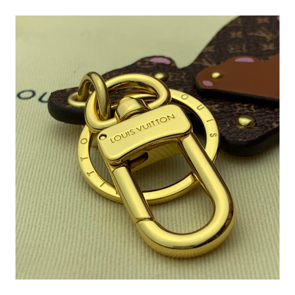 Louis Vuitton Mummy And Baby Bear Bag Charm And Key Holder M69558