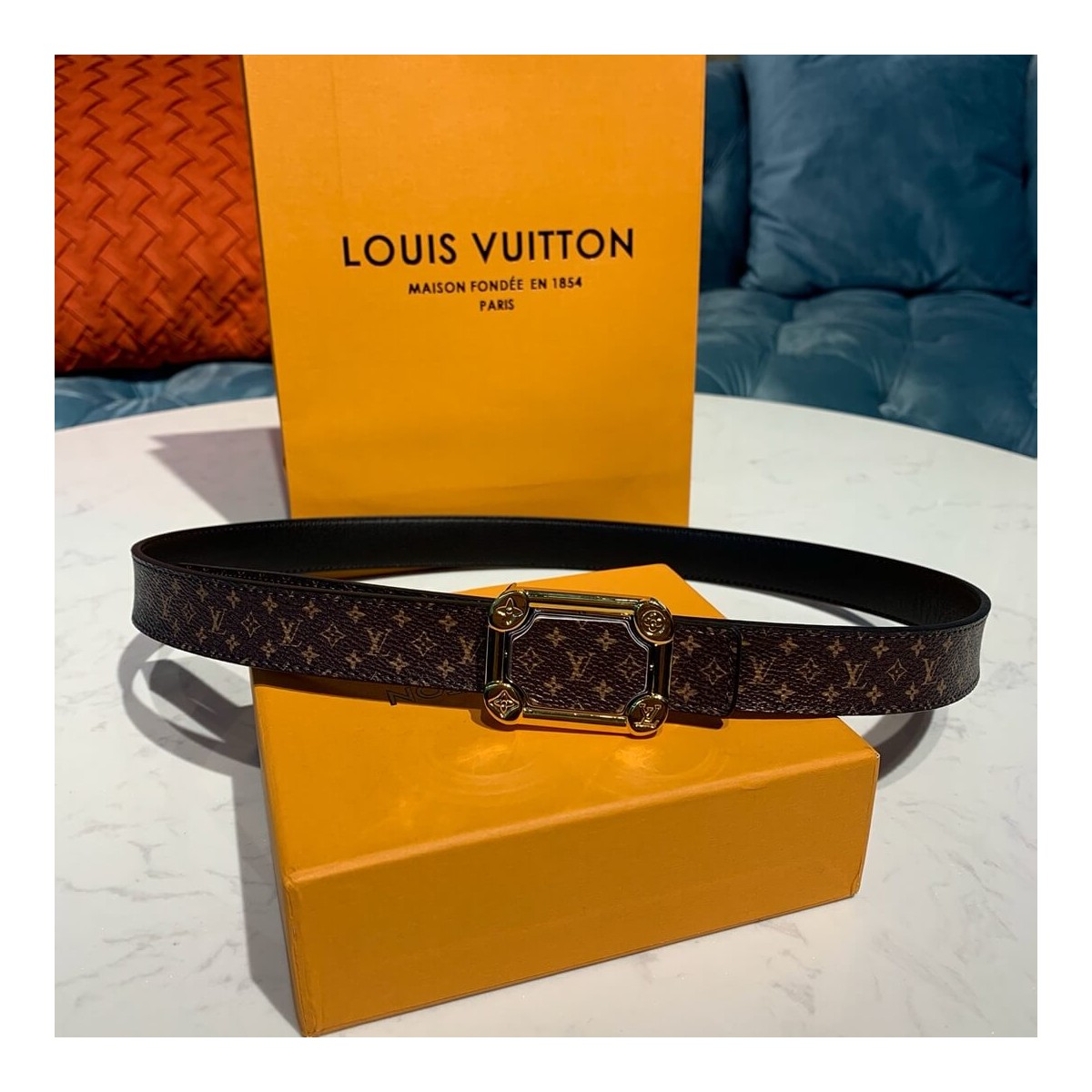 Louis Vuitton 25mm LV Malletier Belt M9943V