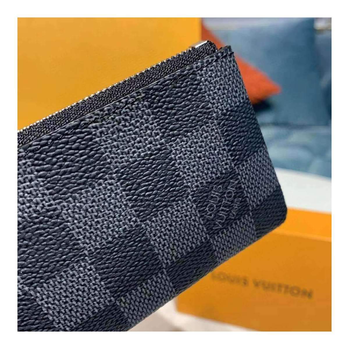 Louis Vuitton Damier Graphite Key Pouch M62650