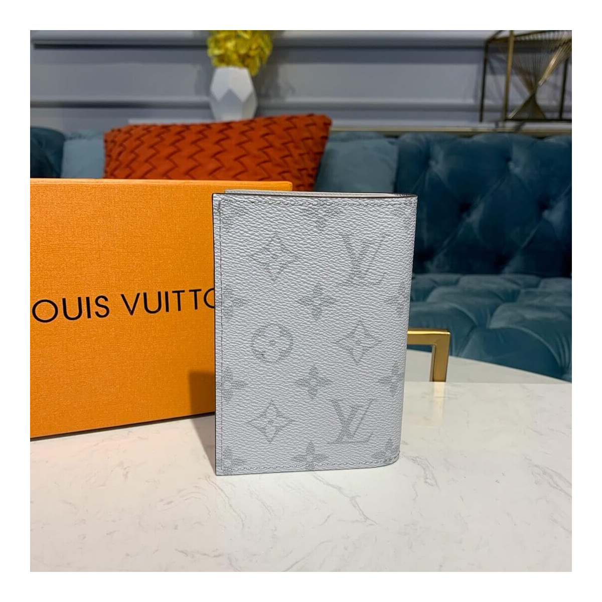 Louis Vuitton Passport Cover M60189