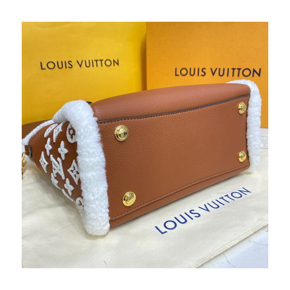 Louis Vuitton On My Side PM M58918 Caramel