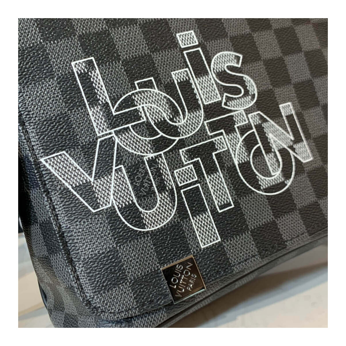 Louis Vuitton Damier Graphite District PM N41031