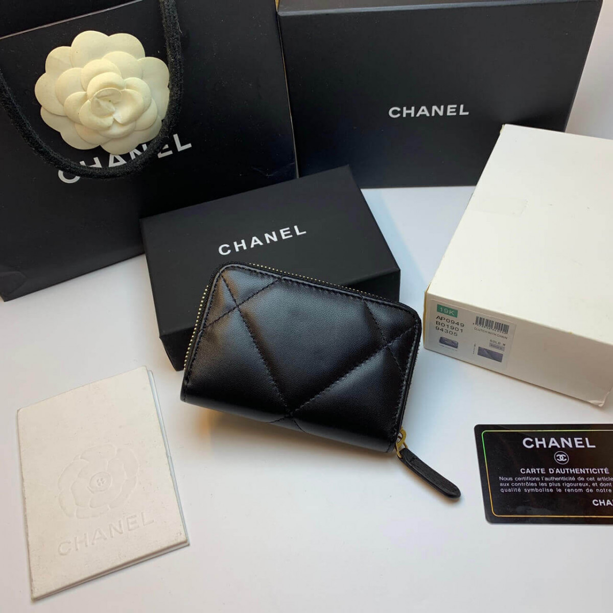 Chanel 19 Zipped Coin Purse AP0949