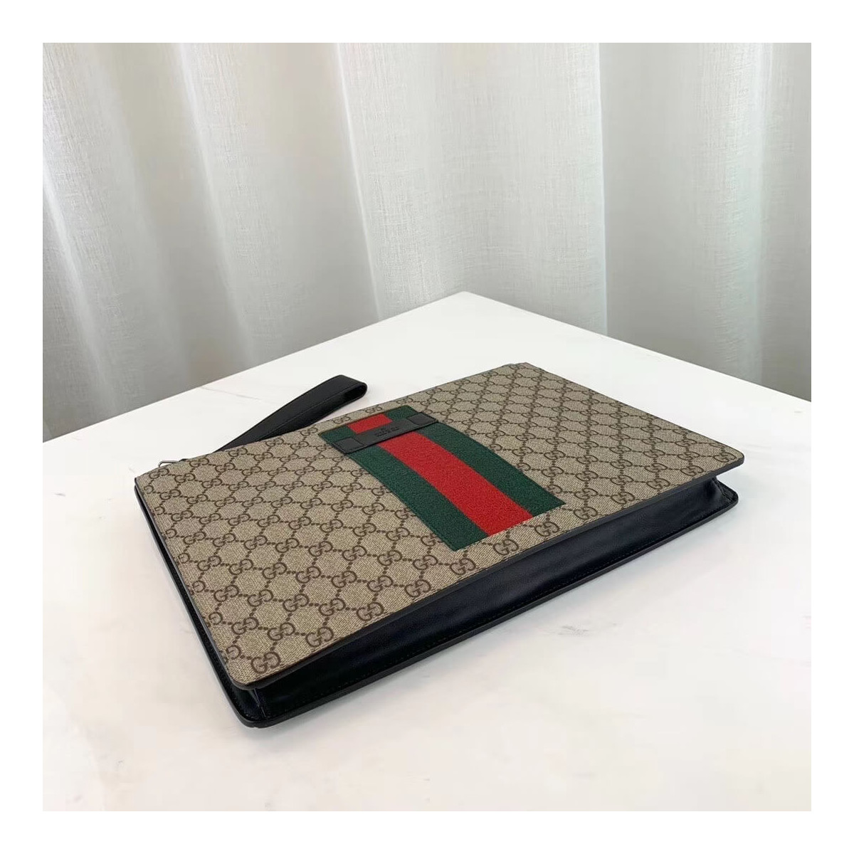 Gucci Portfolio GG Supreme Pouch 433665