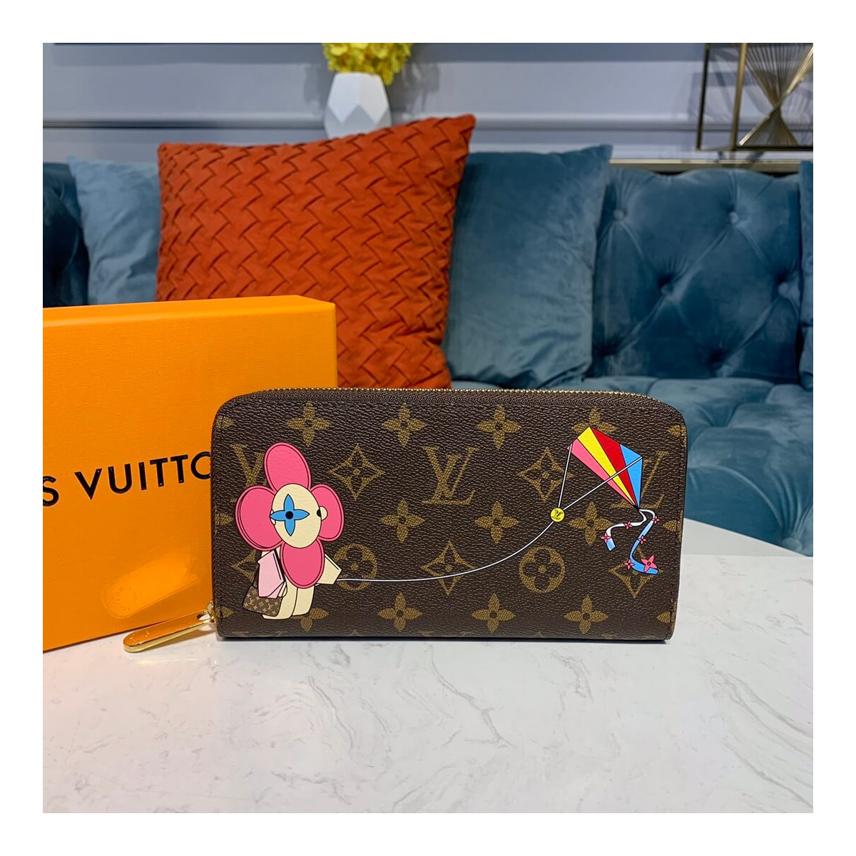 Louis Vuitton Vivienne Zippy Wallet M60017