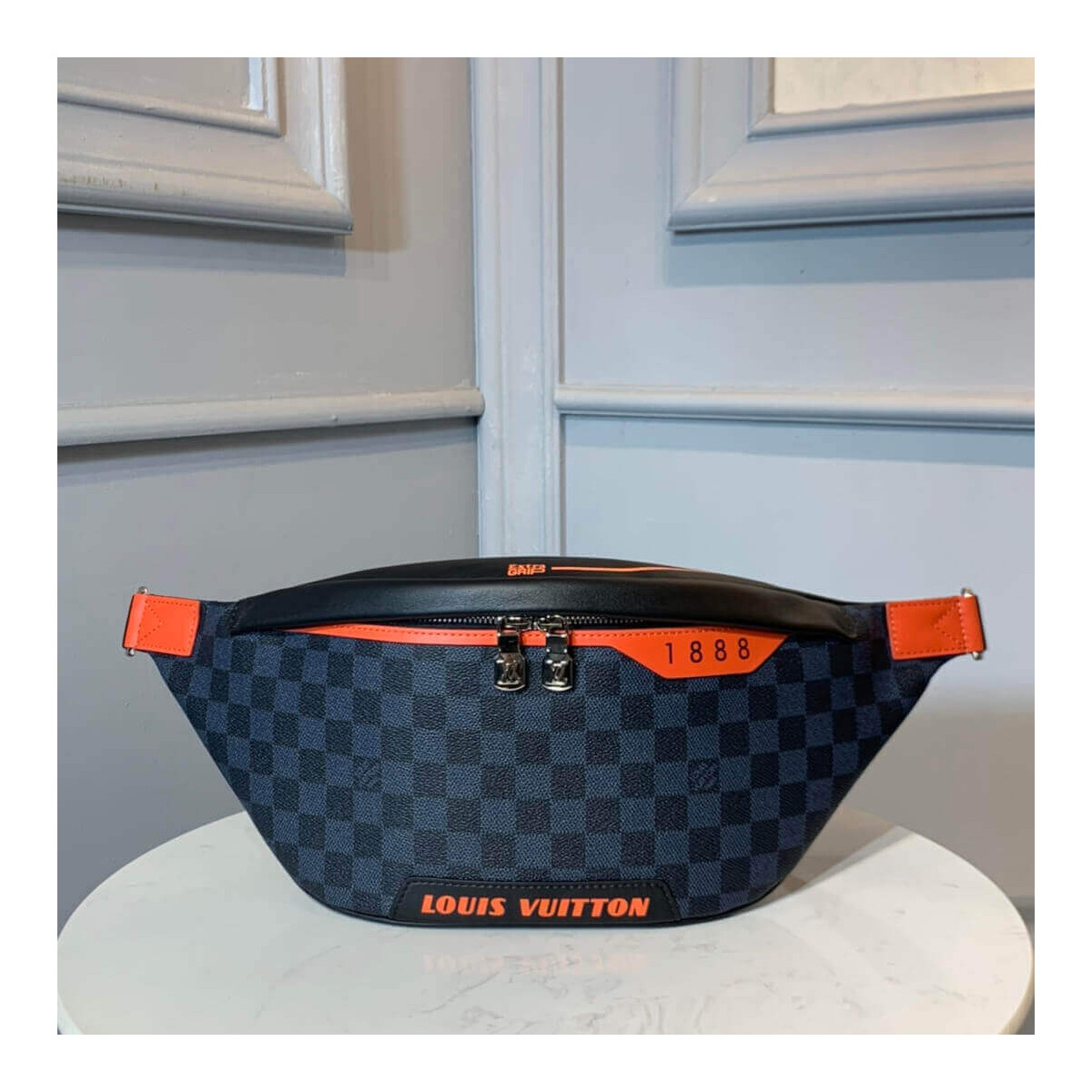 Louis Vuitton Damier Cobalt Discovery Bumbag N40161