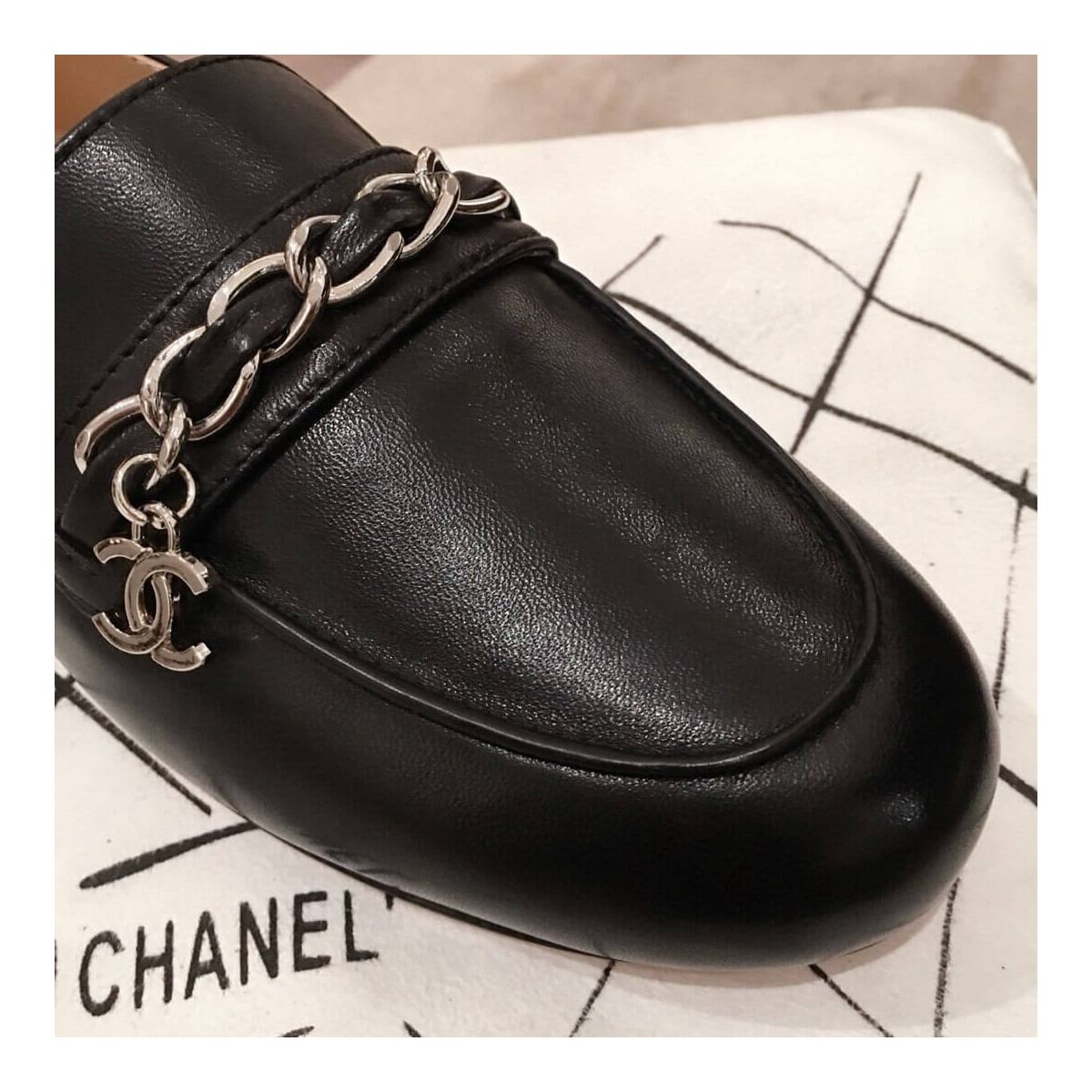 Chanel Chain Logo Lambskin Leather Loafers G403471