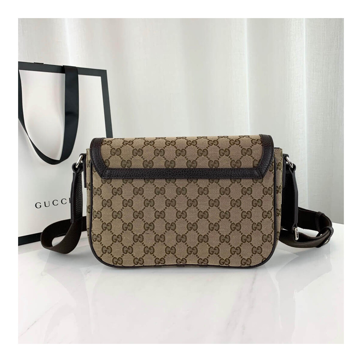 Gucci GG Canvas Medium Messenger 449172