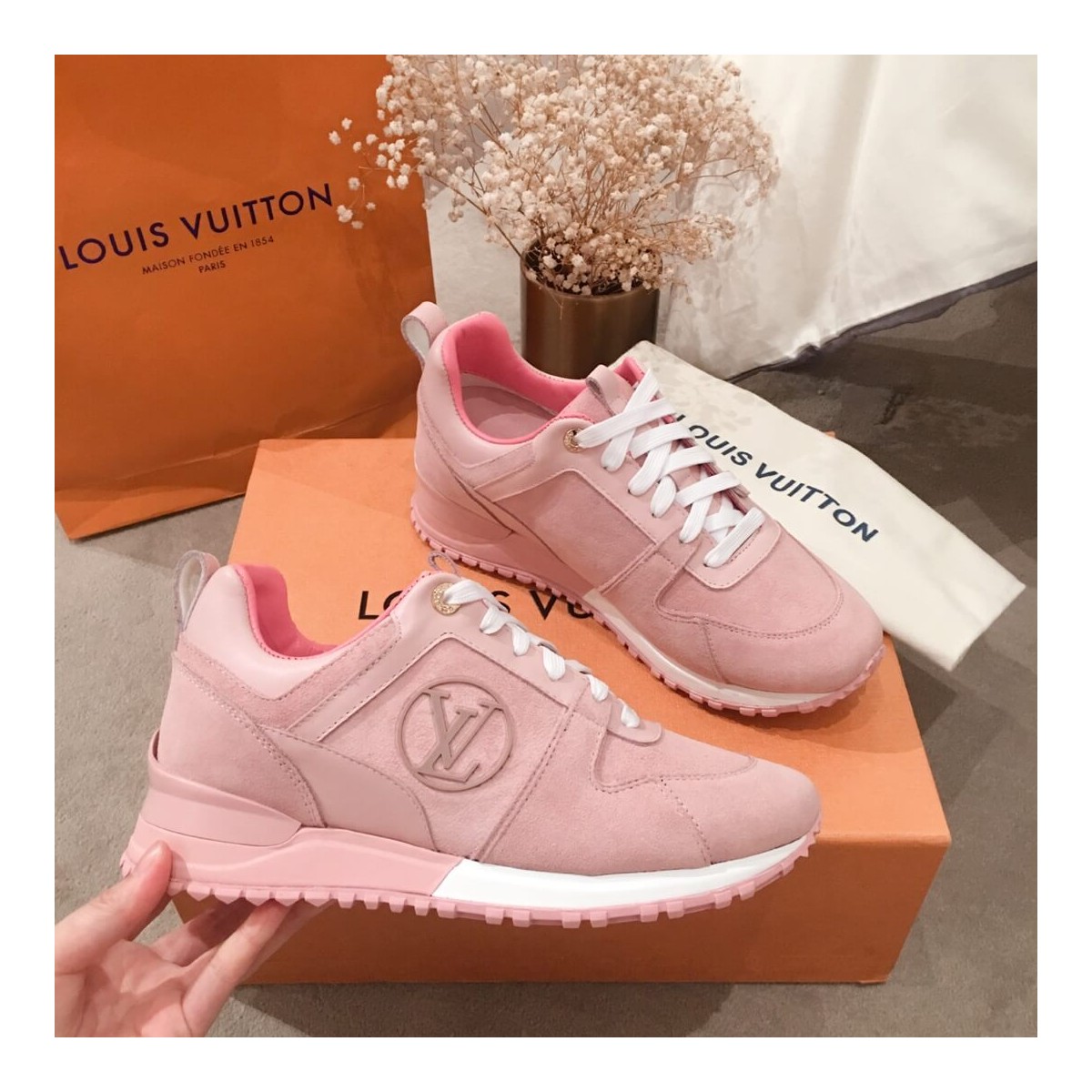 Louis Vuitton Suede Run Away Sneaker 1A5C2G