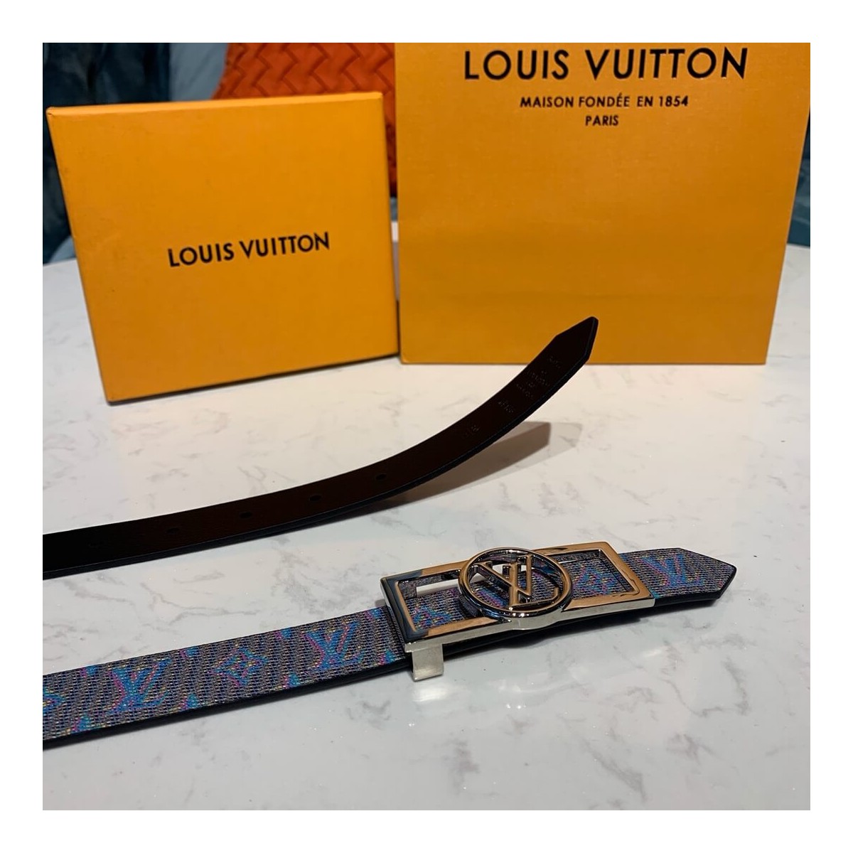 Louis Vuitton Dauphine 25mm Reversible Belt MP136U