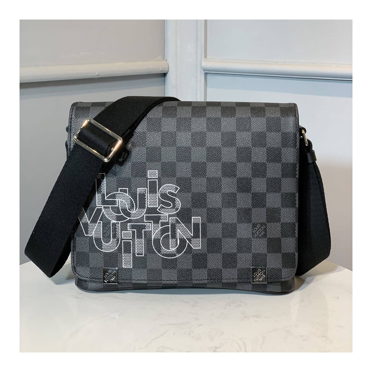 Louis Vuitton Damier Graphite District PM N41031